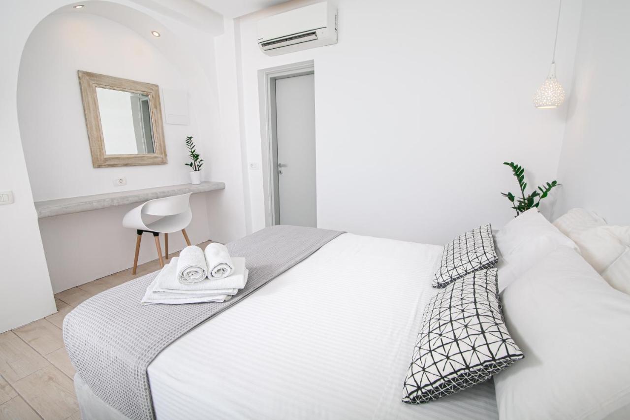 Sensia Luxury Studio With Hot Tub เอีย ภายนอก รูปภาพ