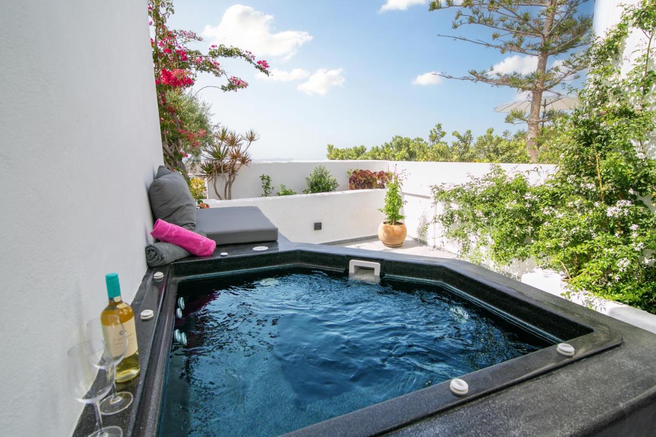 Sensia Luxury Studio With Hot Tub เอีย ภายนอก รูปภาพ